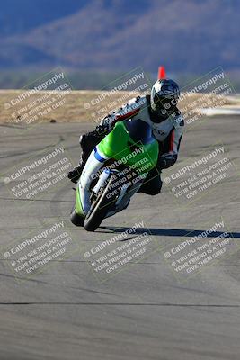 media/Jan-09-2022-SoCal Trackdays (Sun) [[2b1fec8404]]/Turns 9 and 8 (920am)/